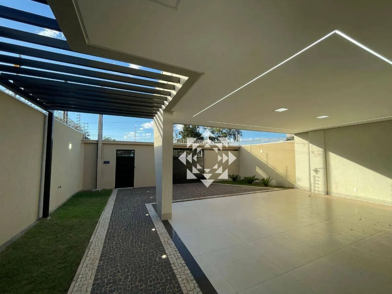 Casa moderna, completa e com alto padrão de acabamento Conforto e sofisticação em cada de