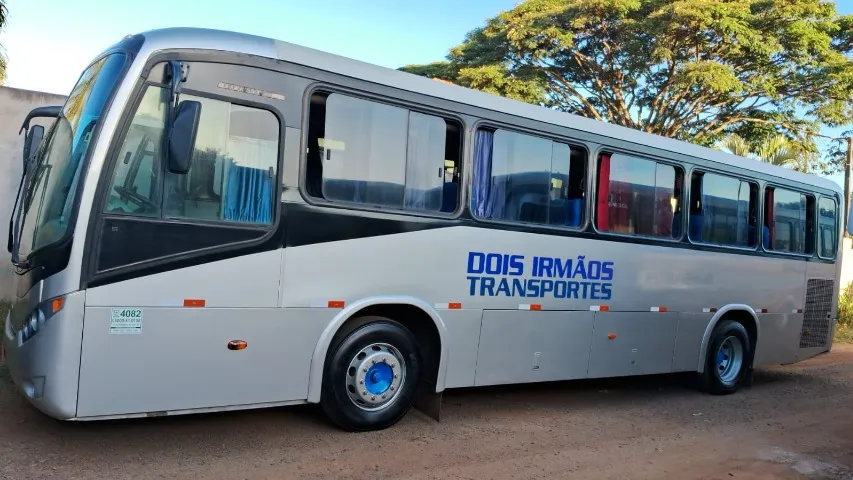 Ônibus de fretamento
