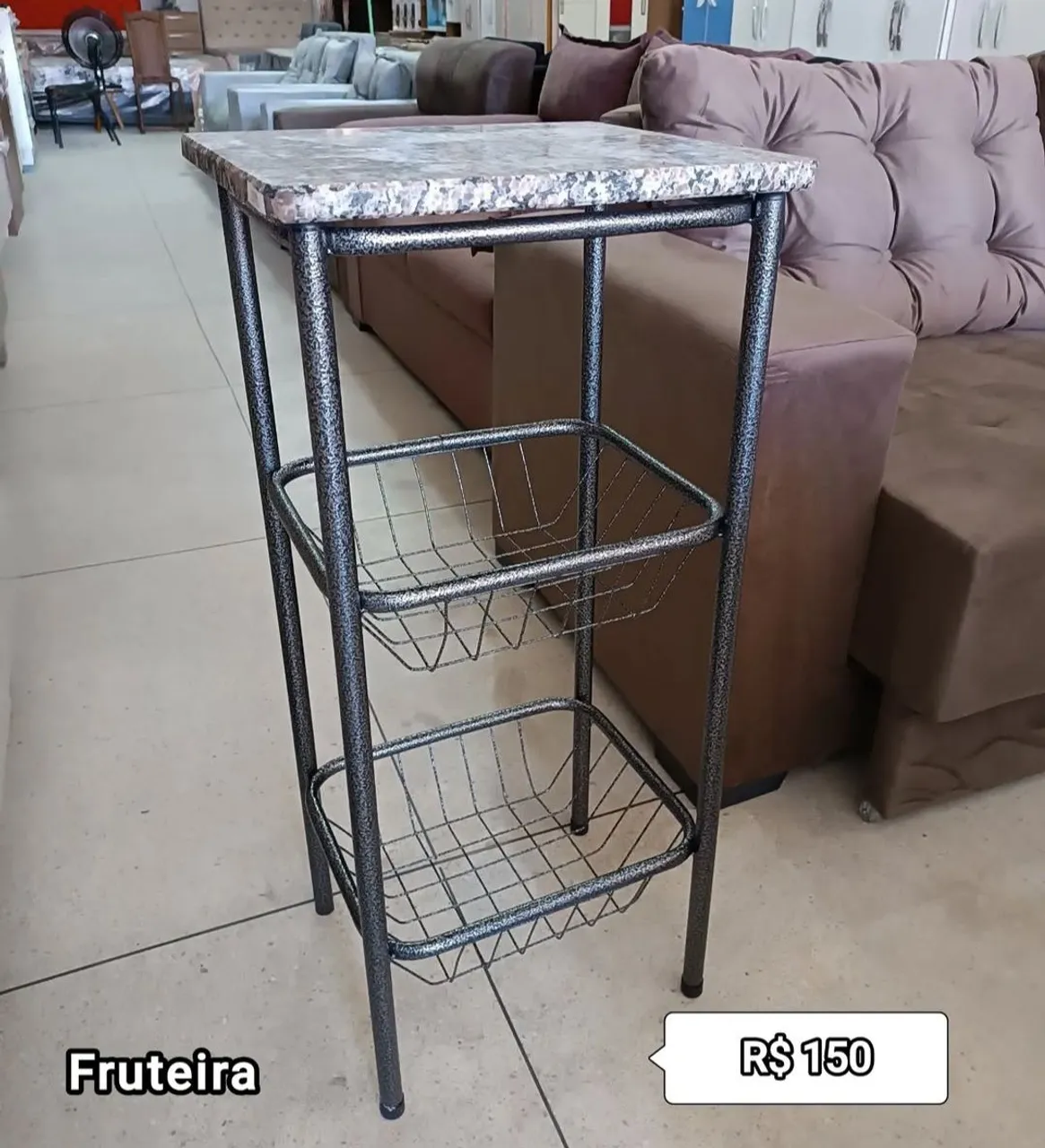 Fruteira de Cozinha com Tampo de Granito e Cestos - R$150