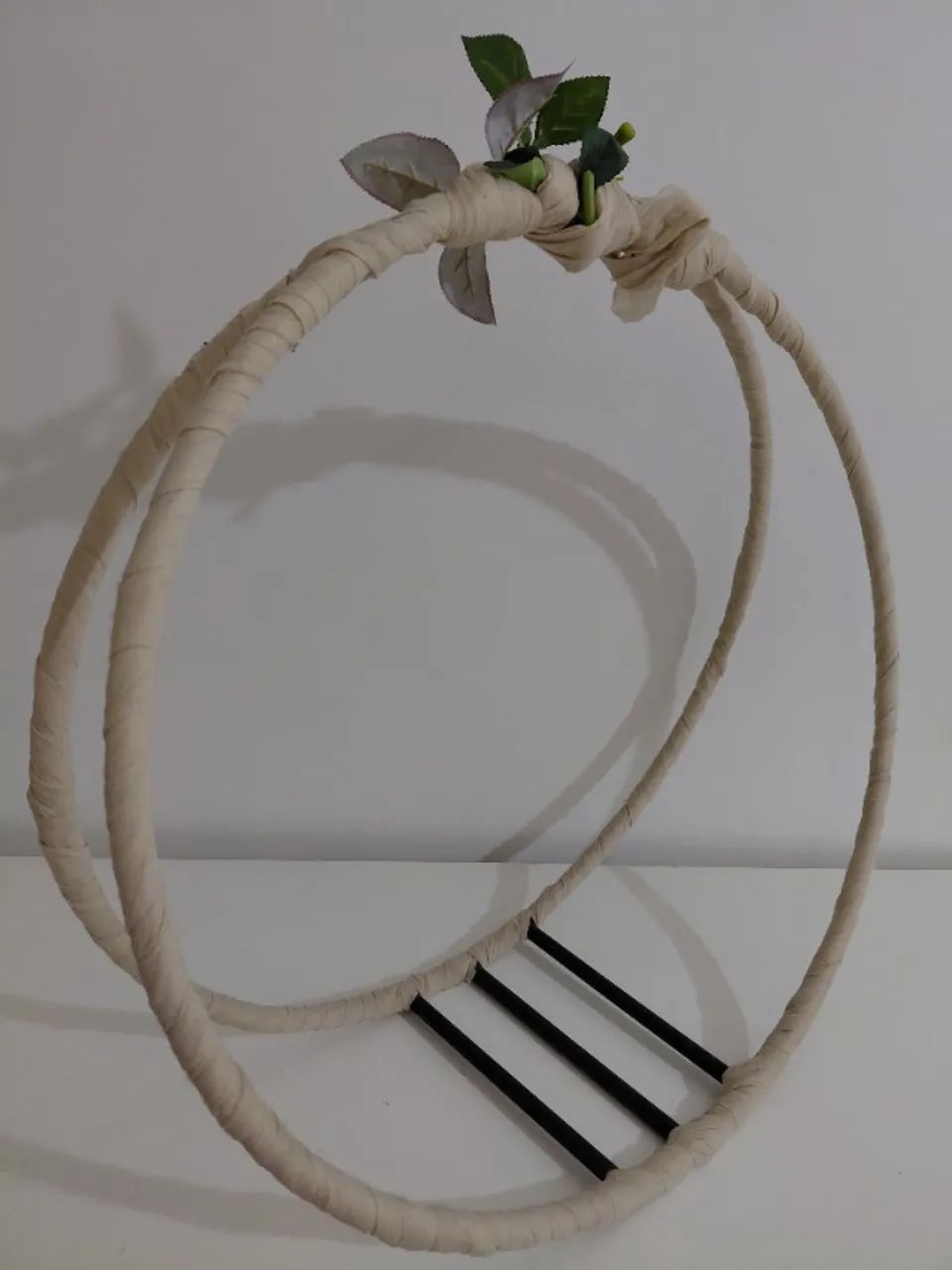 Prop Arco posicionador de metal/ ensaio fotográfico infantil/ newborn/ smash - Foto 3