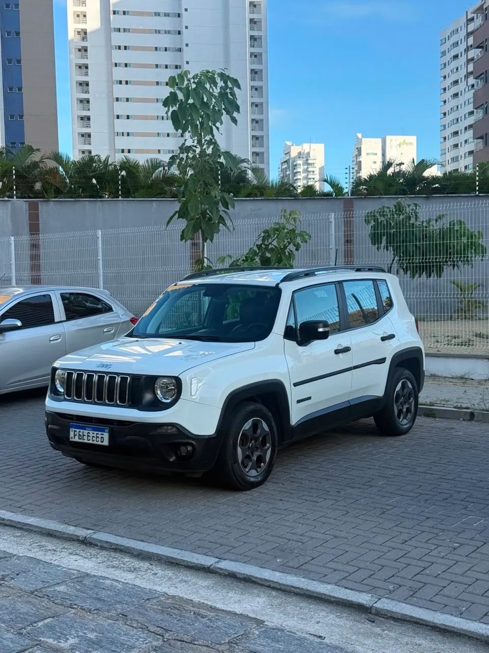 Renegade 1.8 Automático 2020 - Foto 2