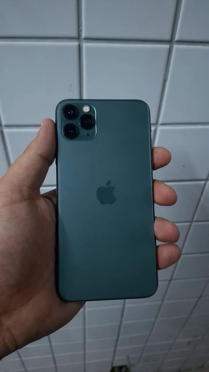 Iphone 11 promax 64gb funciona tudo - Celulares e Smartphones