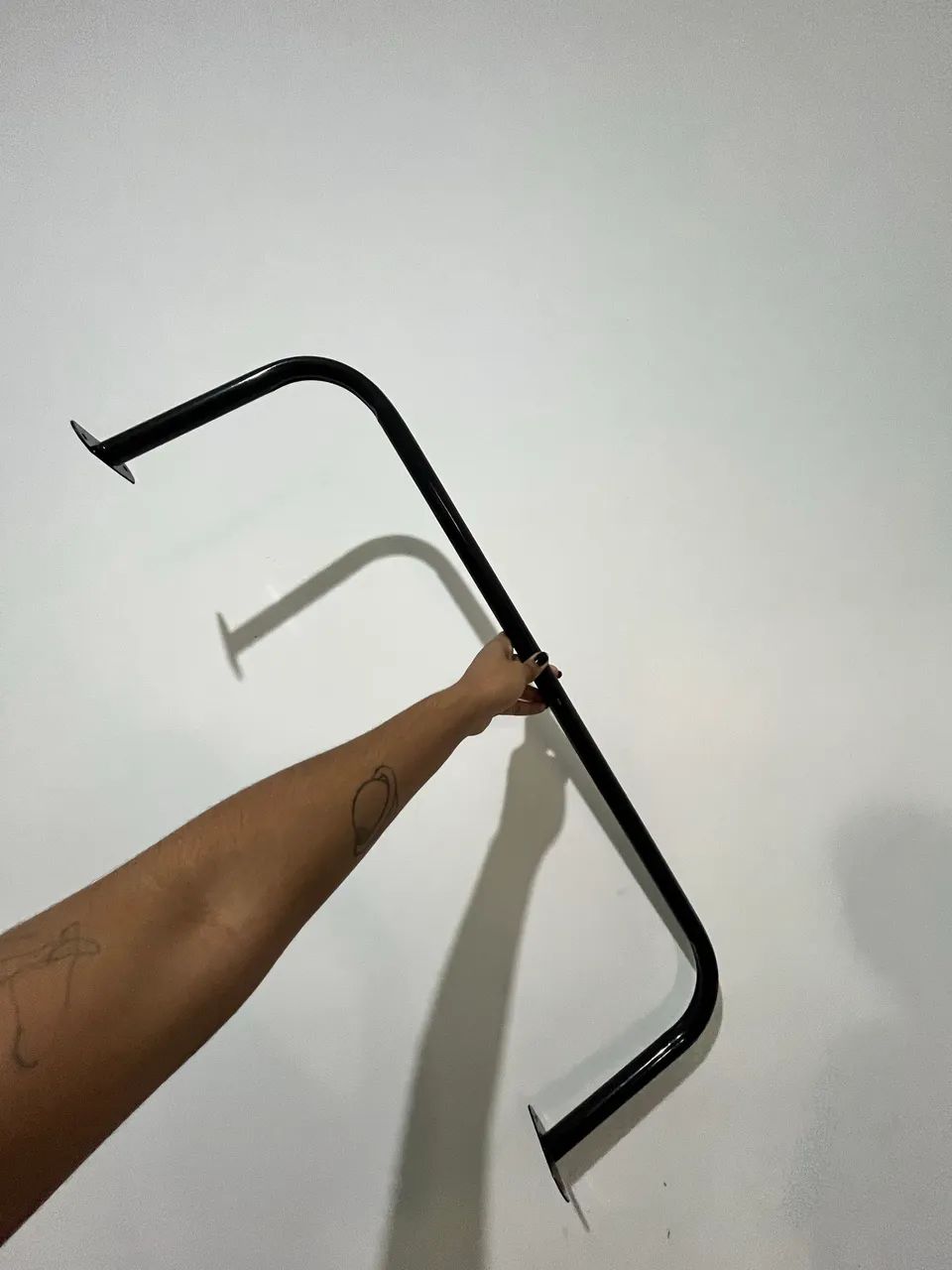 ARARA DE PAREDE PARA ROUPAS - Foto 5