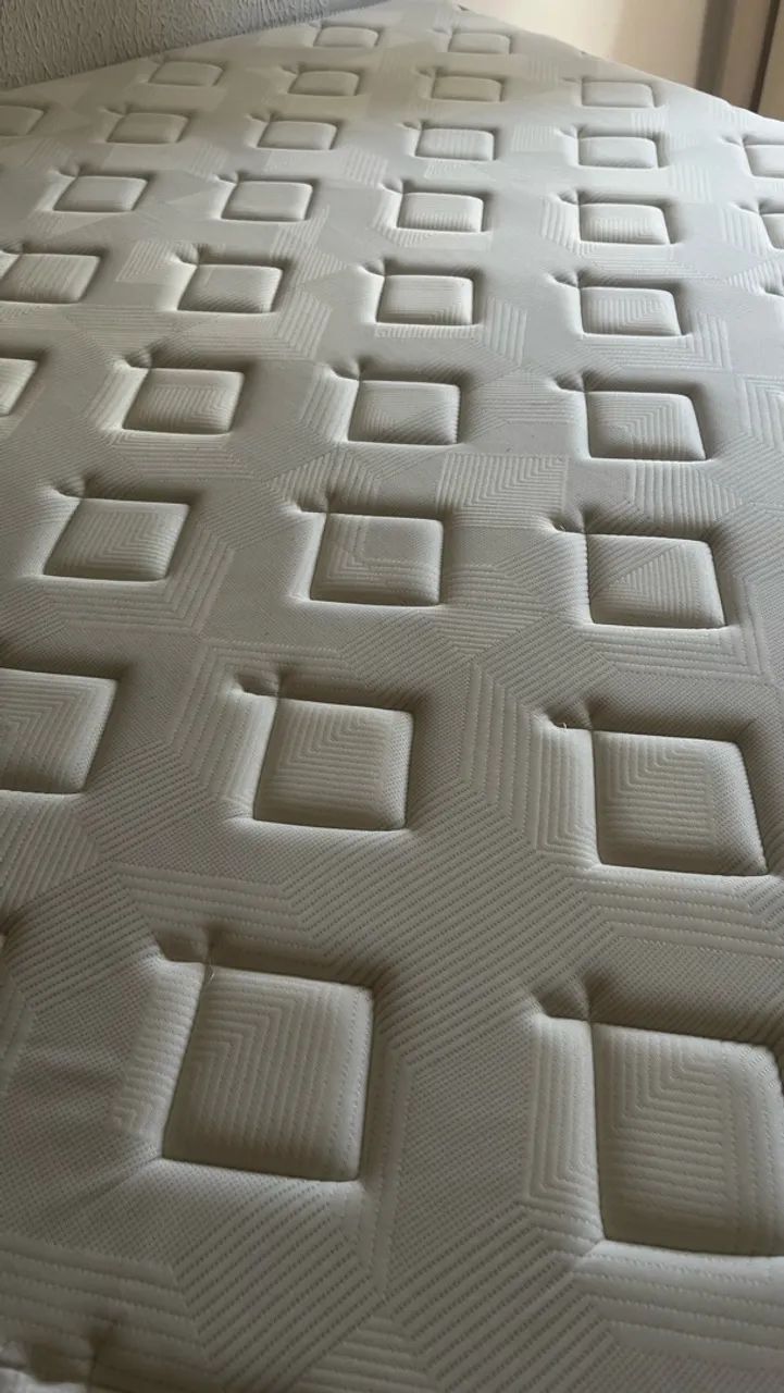 Cama queen novinha  - Foto 3