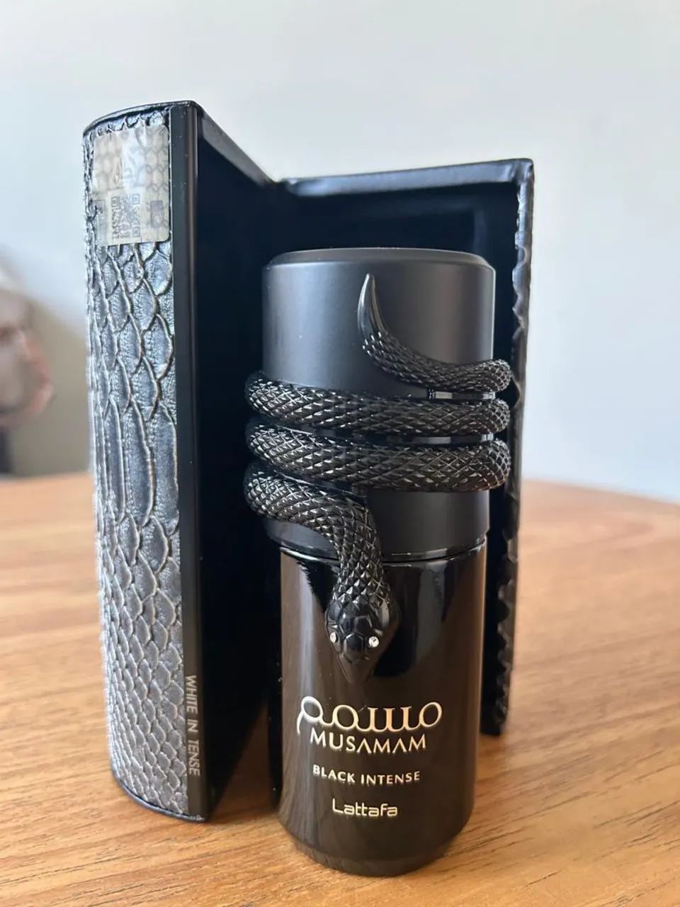 Perfume Musamam Black Intense Lattafa 100 Ml