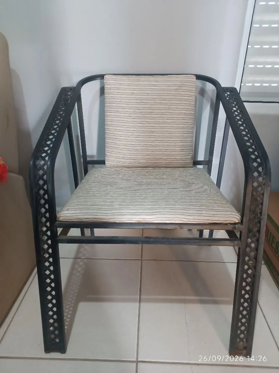 Cadeiras de ferro 