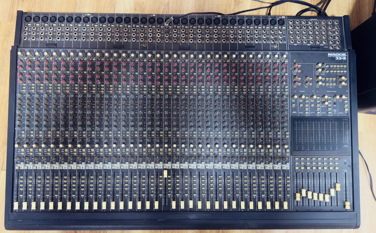 Mesa Mackie 32.8 - Foto 3