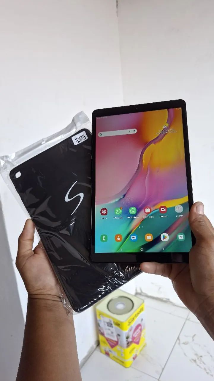 Tablet Samsung Tab A 10 polegadas 32Gbs Pega chip faz ligacao vai com capa NOVA - Foto 2