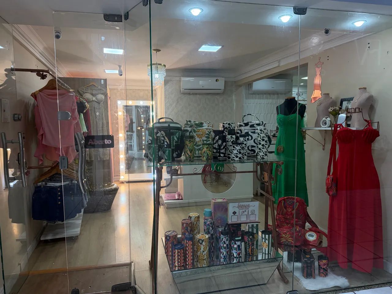 Alugo loja na Glória 