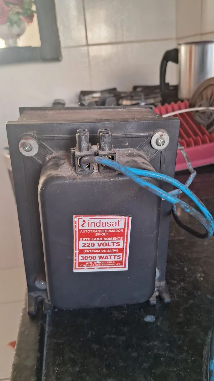 AUTOTRANSFORMADOR INDUSAT 3000VA BIVOLT 