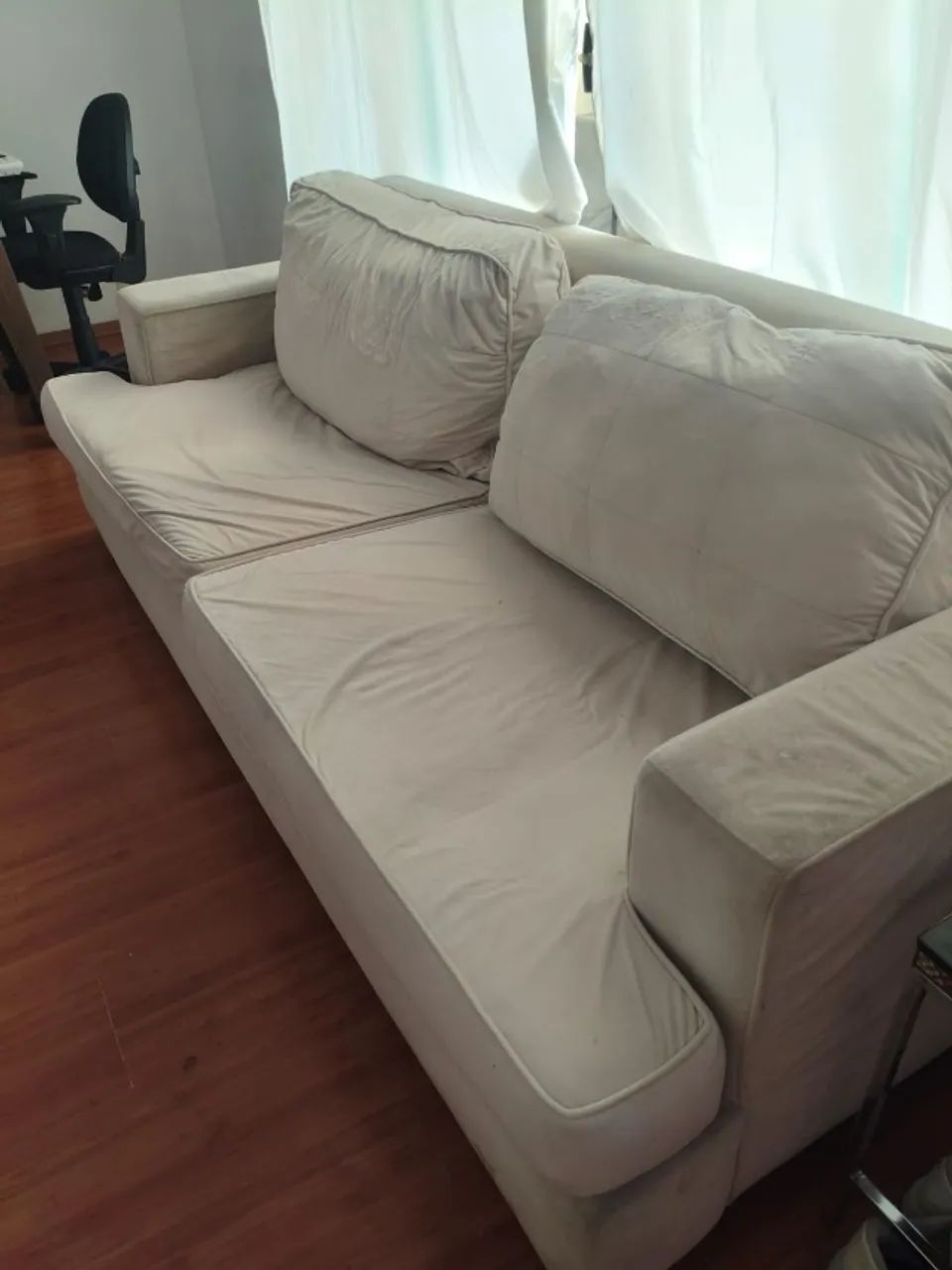 Sofá 3 Lugares Off-White 2,20m - Conforto e Elegância - Foto 2