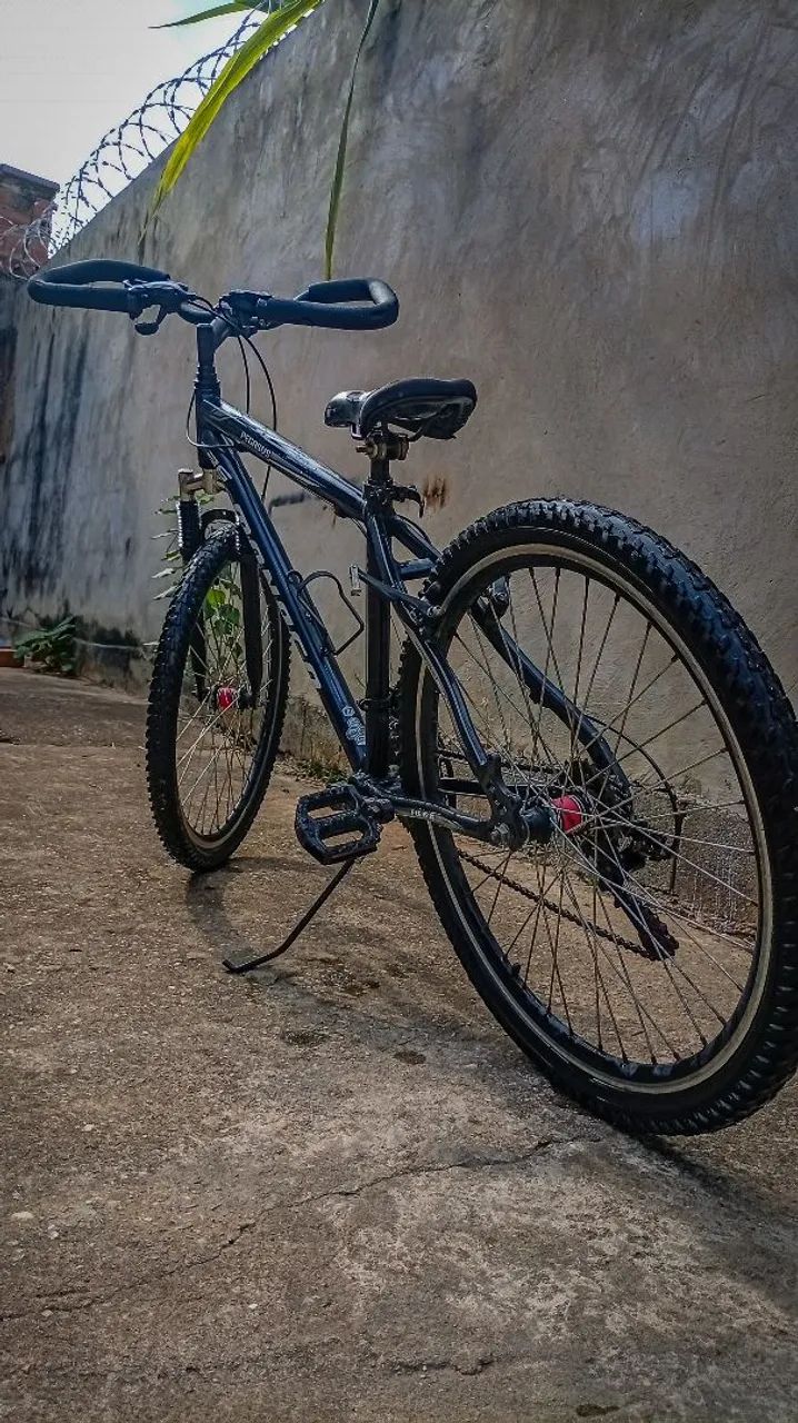 bicicleta MONACO aro 26 preta  - Foto 2