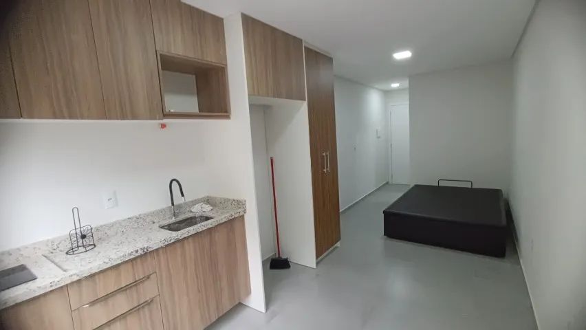 Aluga-se apartamento estúdio com pátio ( CONTATO SO NO WHATSAPP ) - Foto 2