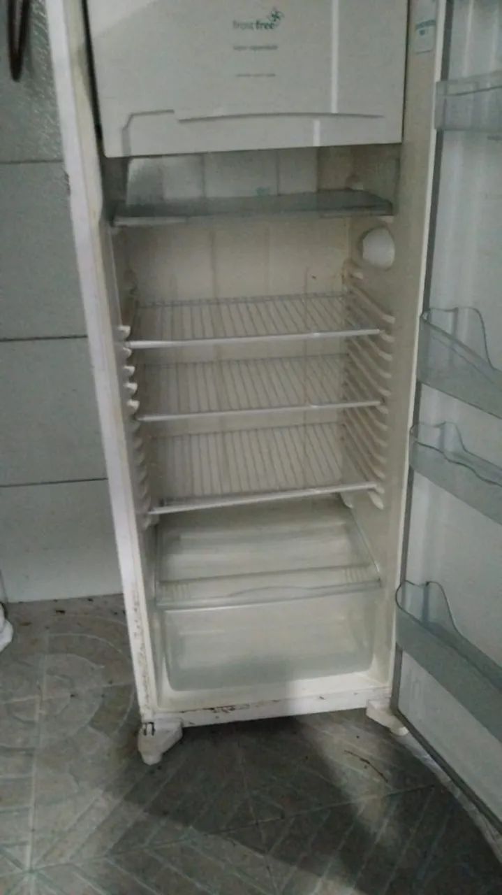 Sofá e geladeira  - Foto 3