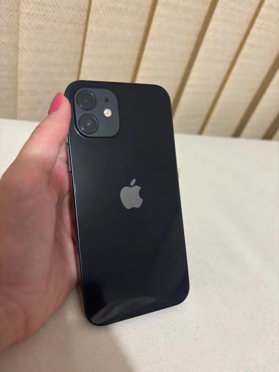 VENDE - SE IPHONE 12 128GB - Foto 2