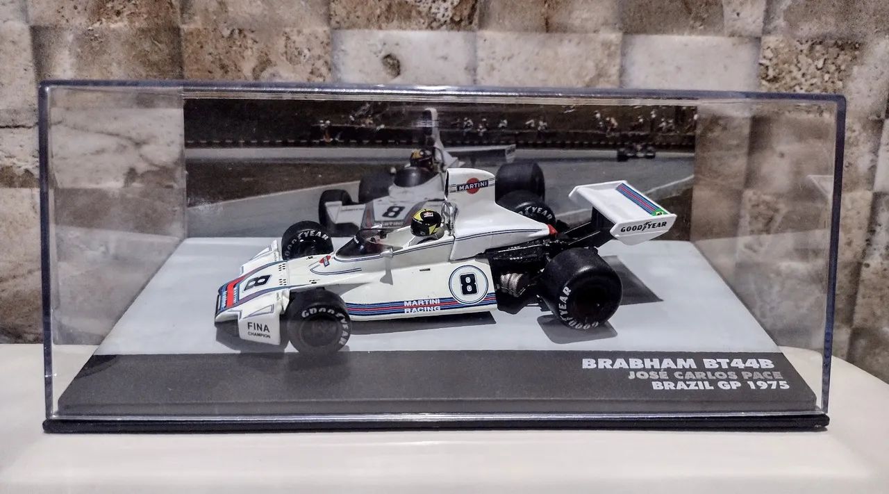 Miniatura Formula 1 Brabham BT44B Brazil GP 1975 José Carlos Pace