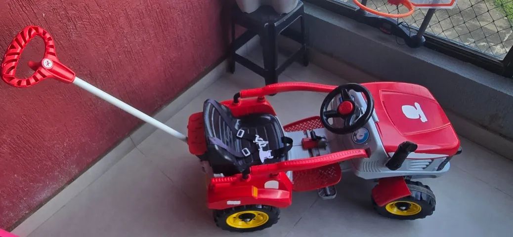 Carrinho de passeio - Trator