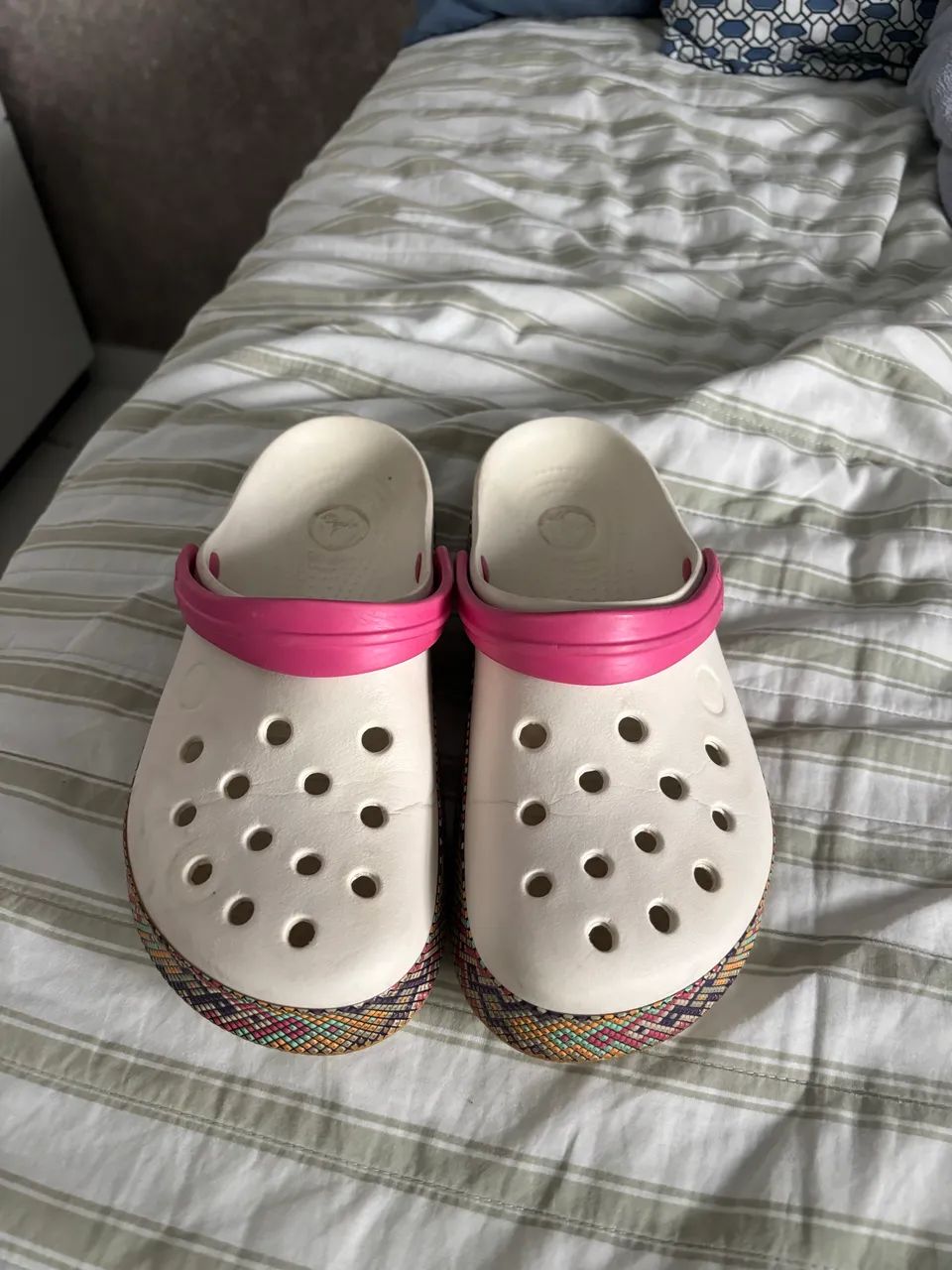 Crocs feminina tamanho 38 - Foto 3