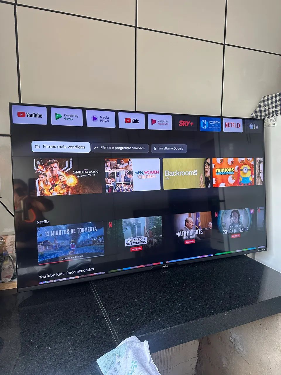 TV smart 55 4K Android semi nova  - Foto 5