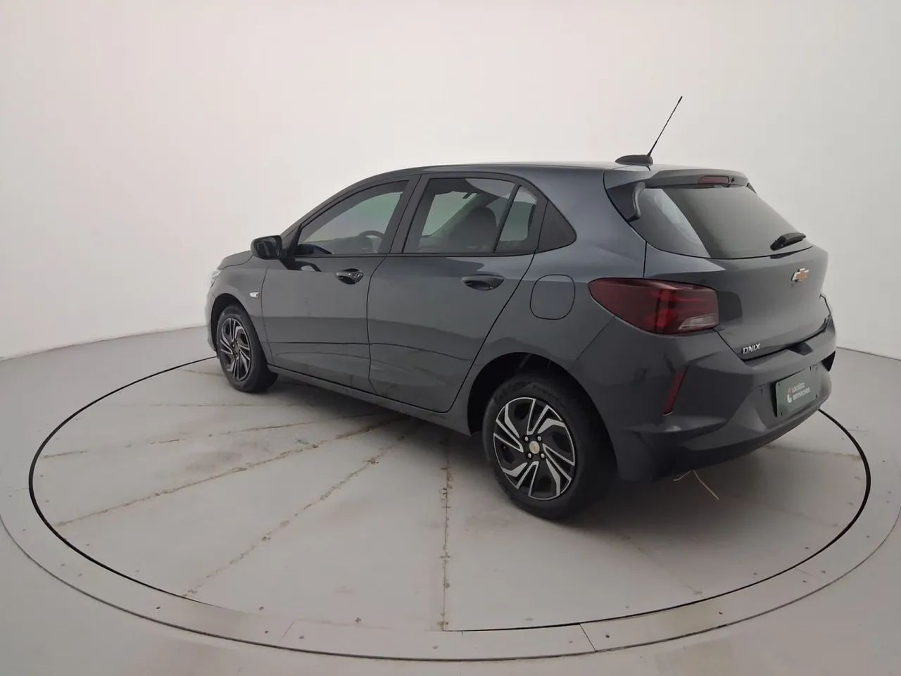 Chevrolet Onix Hatch LT 1.0 12V Flex Mec. 4P, foto 3 de 18