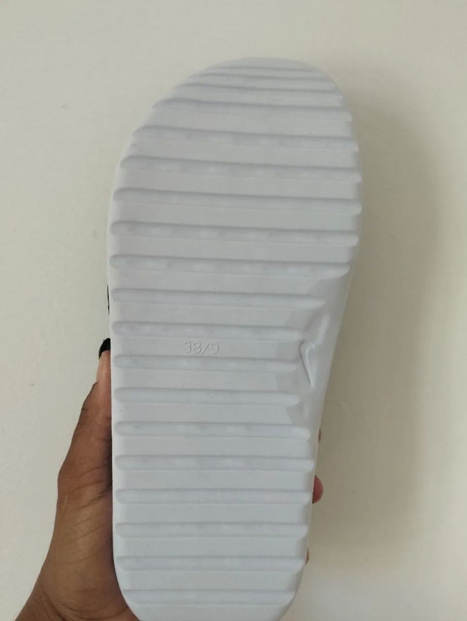 Chinelo Slide Masculino Estilo Nike - Confortável e Moderno - Foto 5