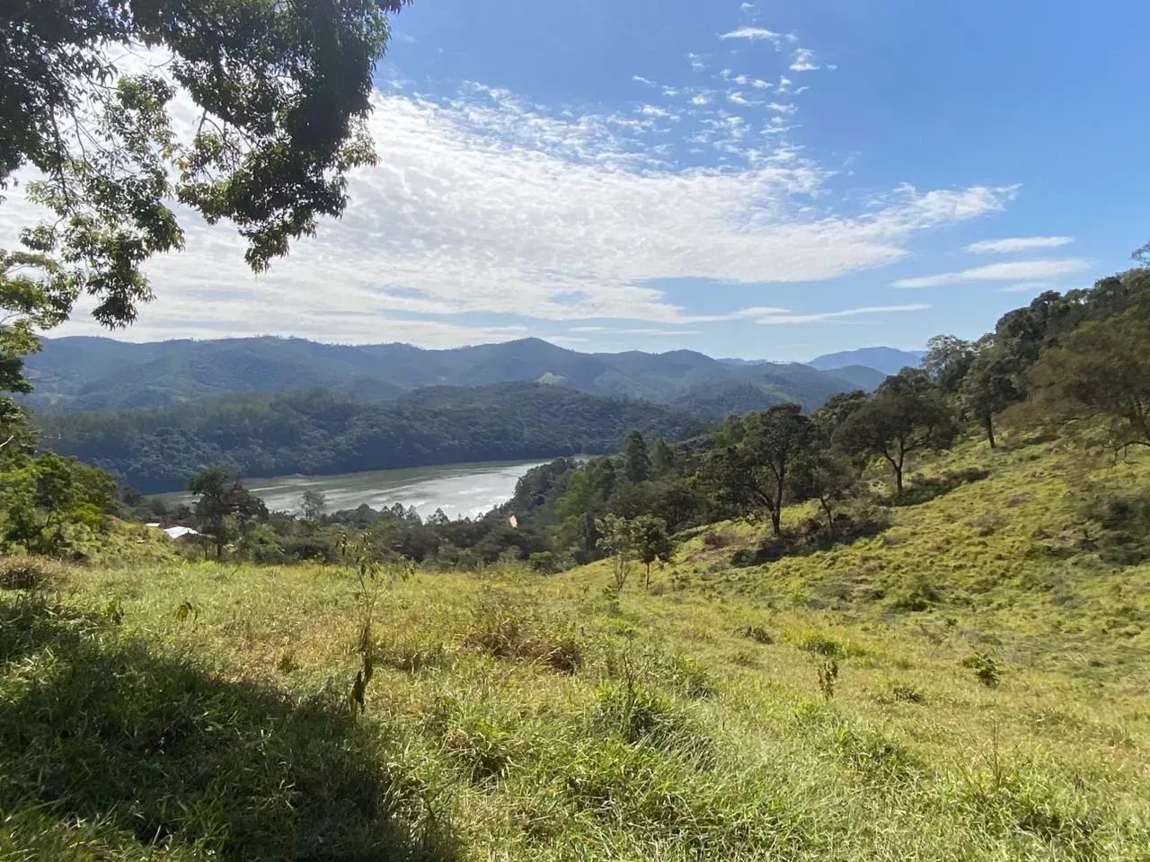 LOTE COM 1200M² AO LADO DA ESTRADA PRINCIPAL - Foto 3