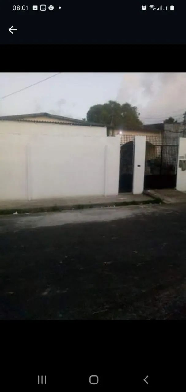 Alugo quarto com banheiro no planalto  - Foto 2