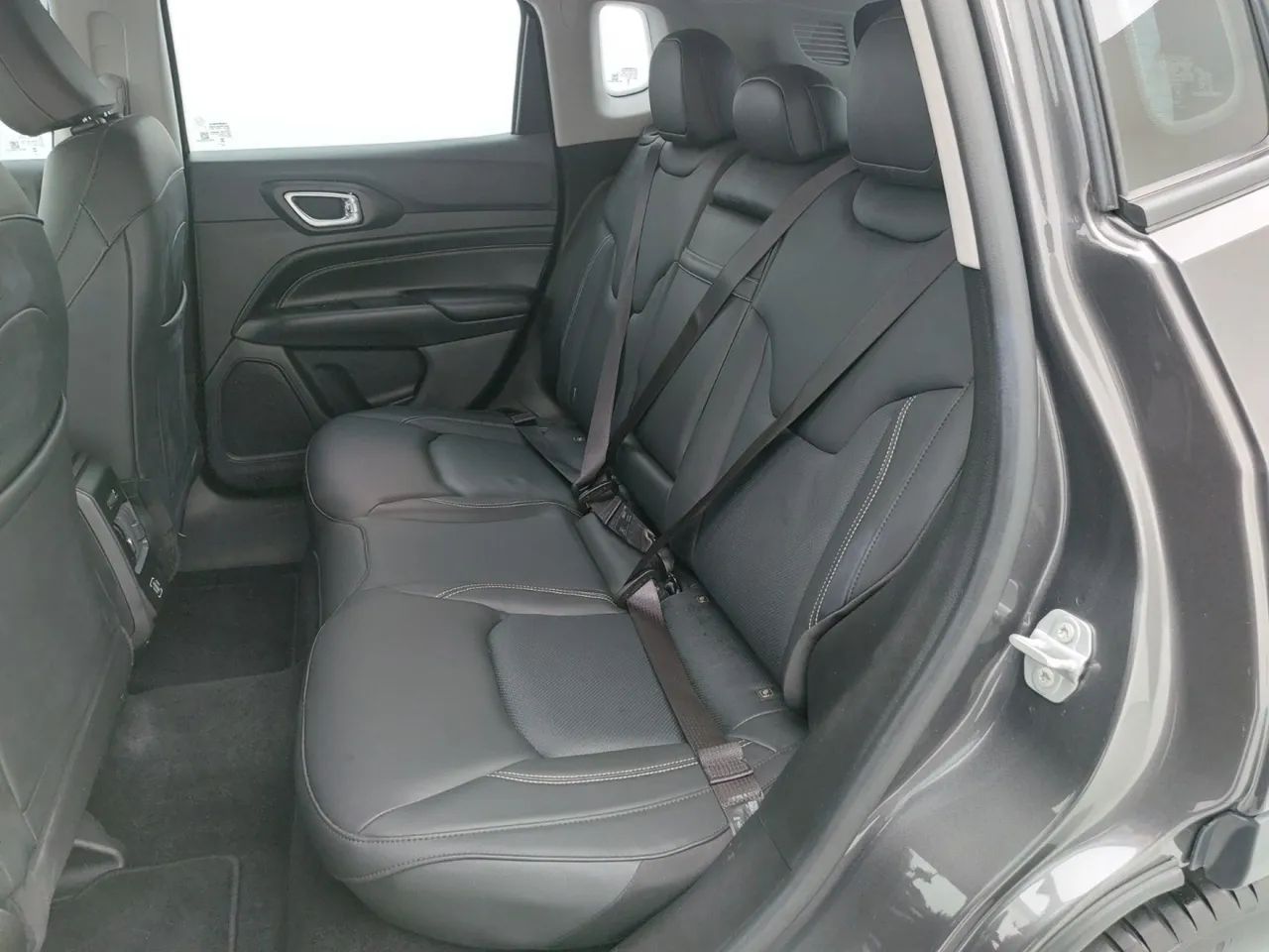 Jeep Compass LONG. T270 1.3 TB 4x2 Flex Aut., foto 17 de 18