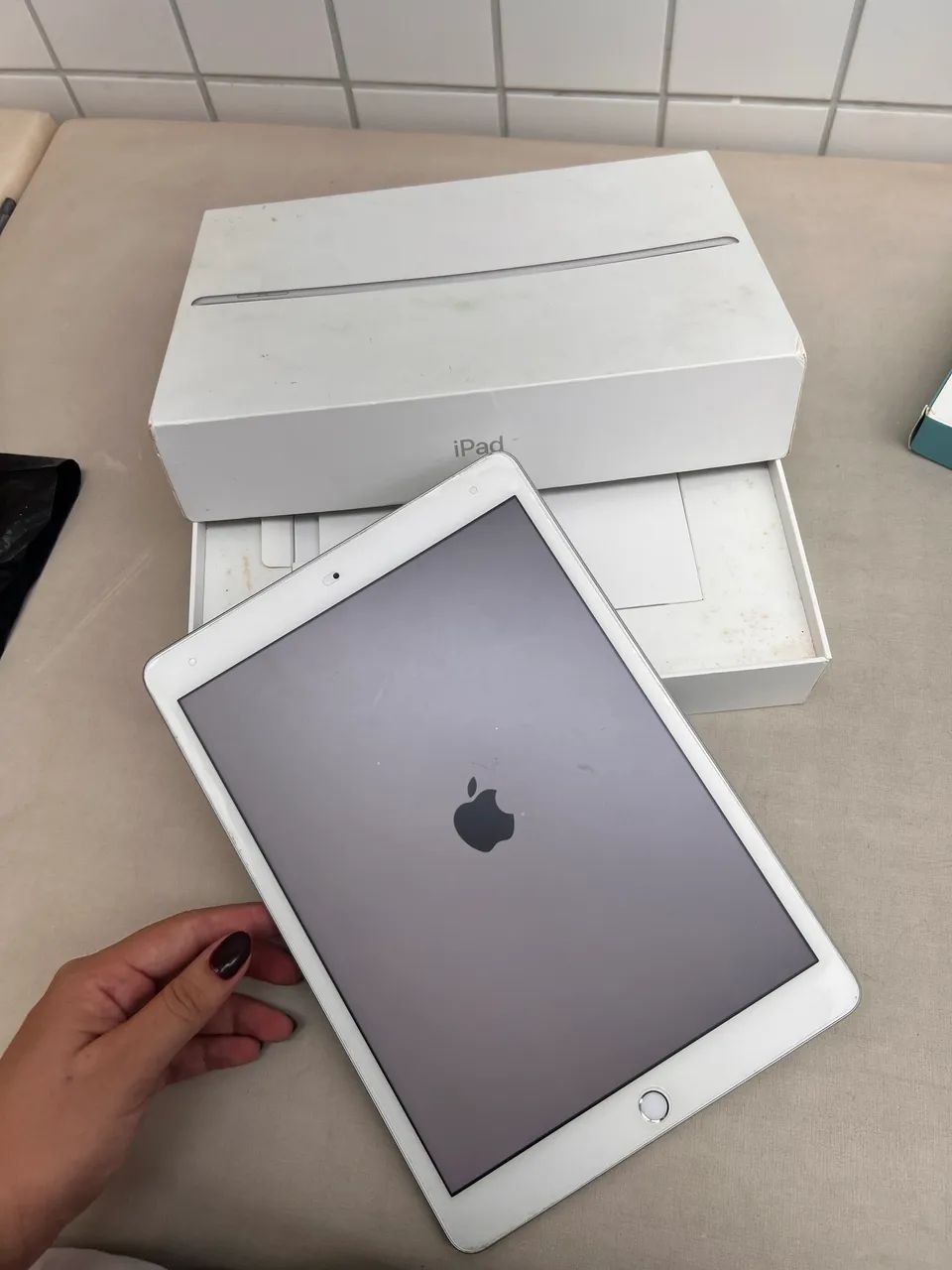 iPad 8 geração muito novo - Tablets e E-Readers - São Bento