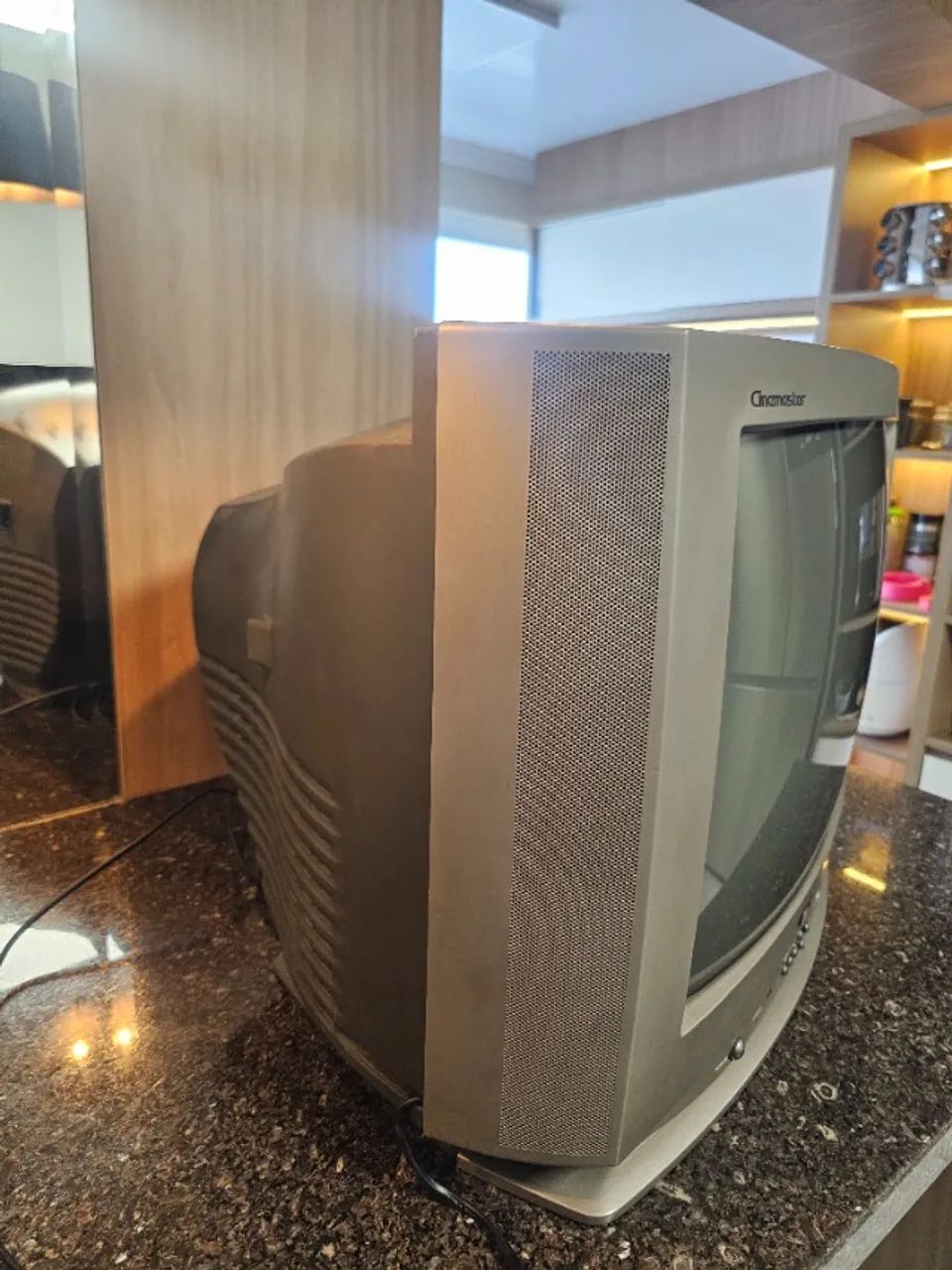 Televisor 20 polegadas cinemaster LG - Foto 4