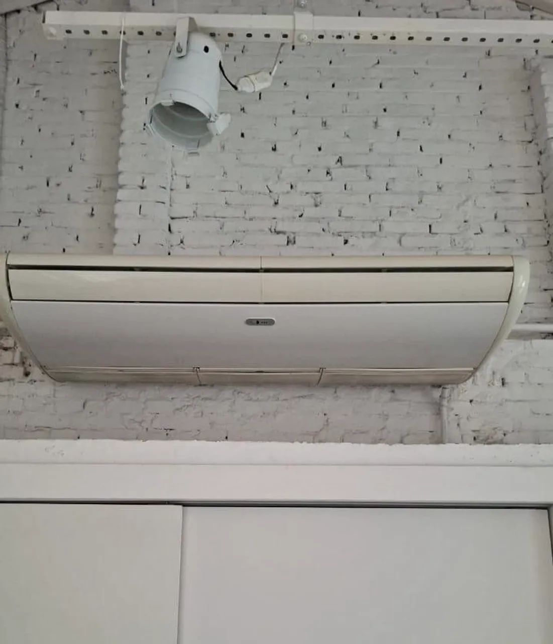 Ar Condicionado Split Teto CARRIER 48.000 BTUs 220V