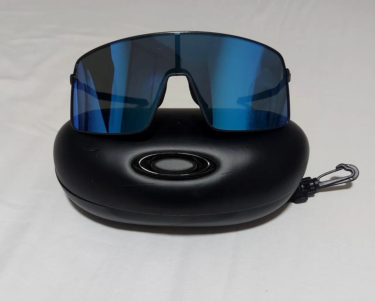 Óculos de Sol Oakley Sutro TI Satin Lead Prizm Sapphire 