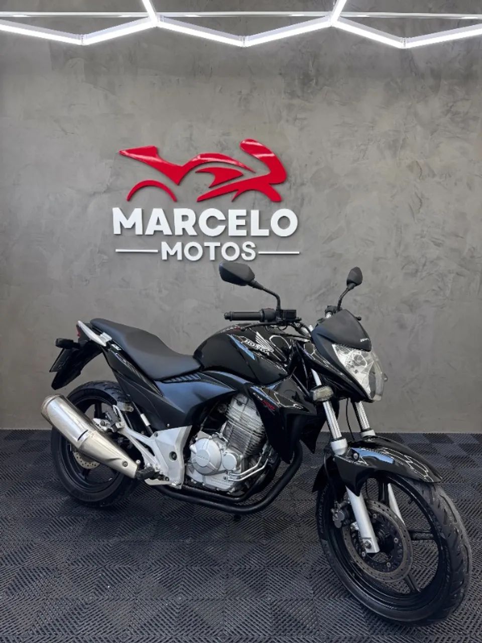 Honda CB 300R 2013 - Foto 2