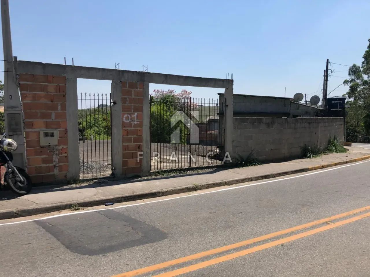 Terreno Padrão em Jacareí - Foto 2