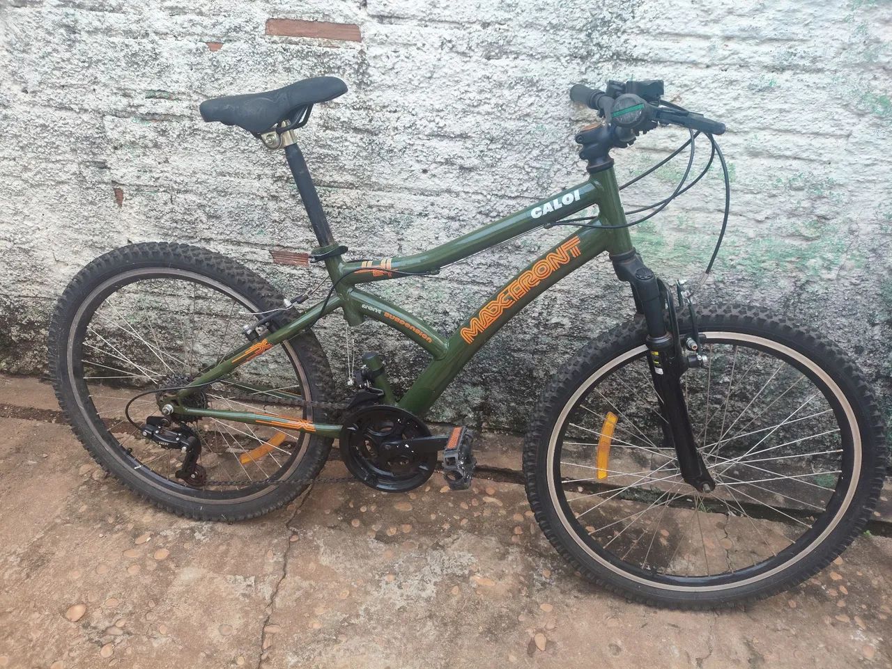 Bicicleta Caloi, modelo Max Front, aro 24. 
