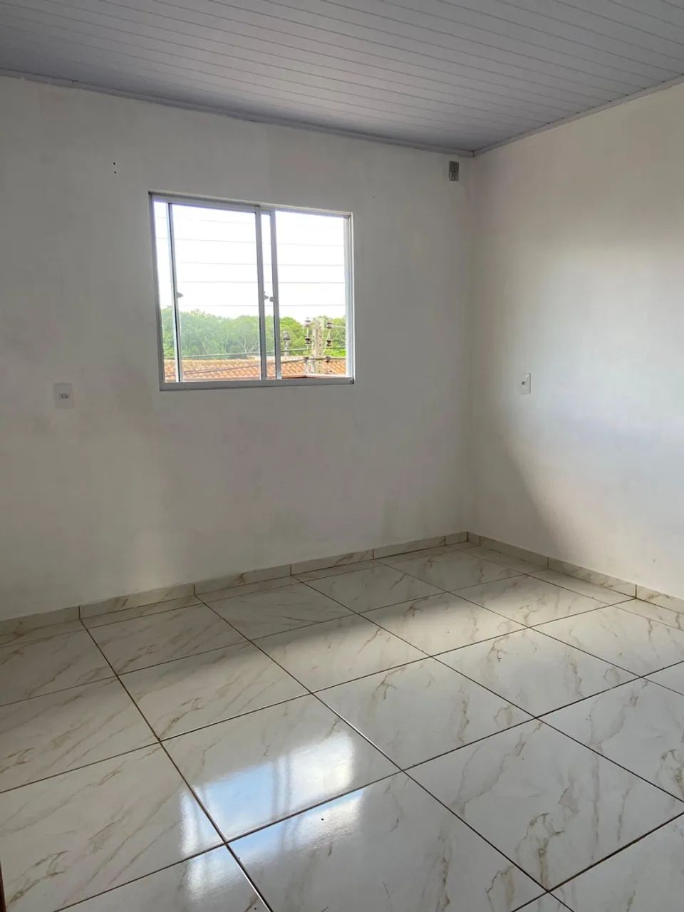 Alugo Casa 2 quartos  - Foto 2