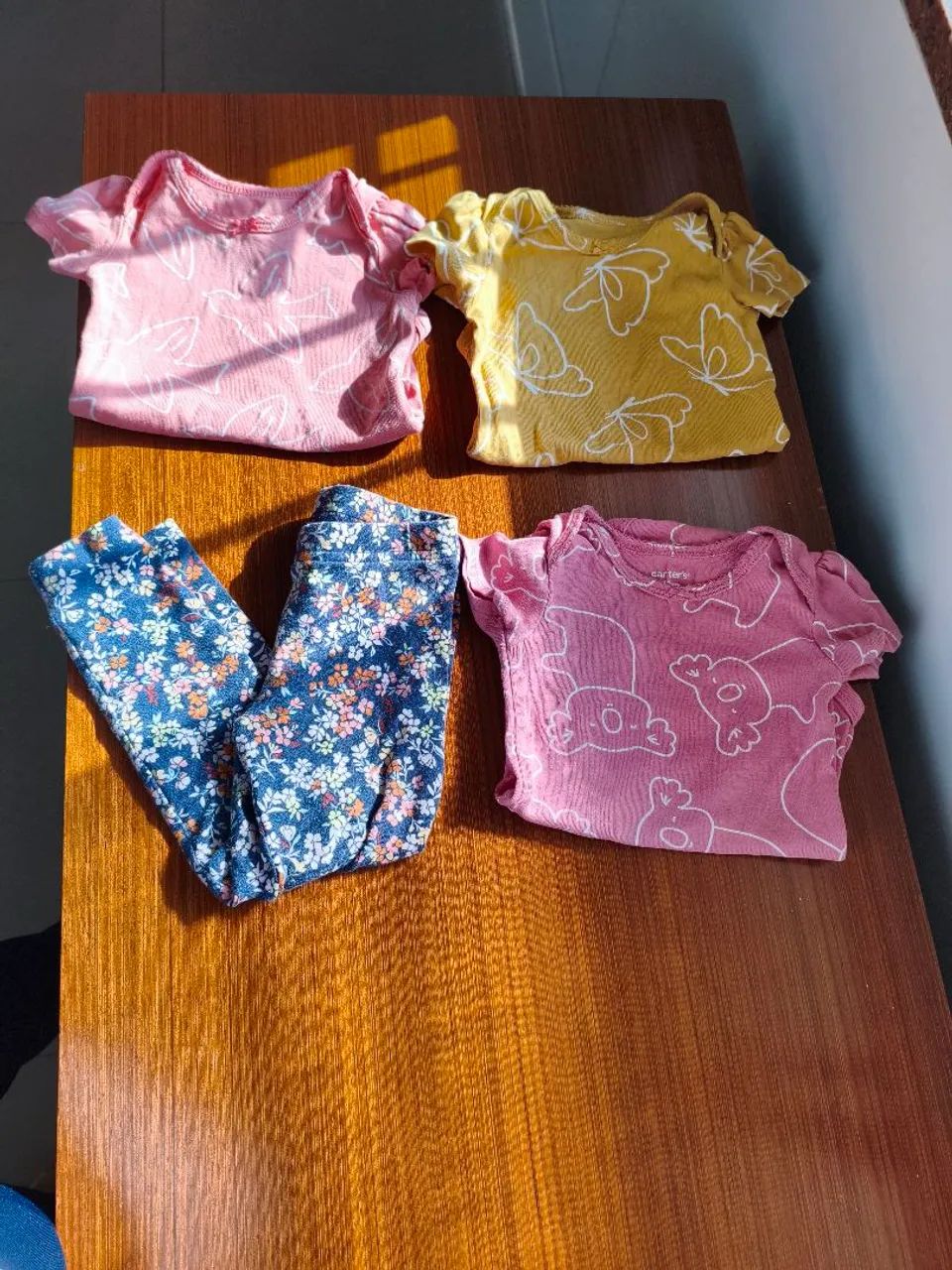 Lote 4 peças da Carters 12m - Foto 2