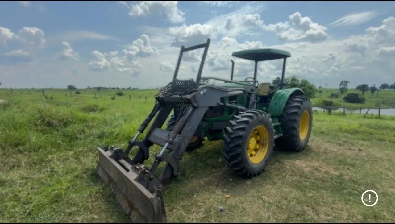 Trator Jhon deere