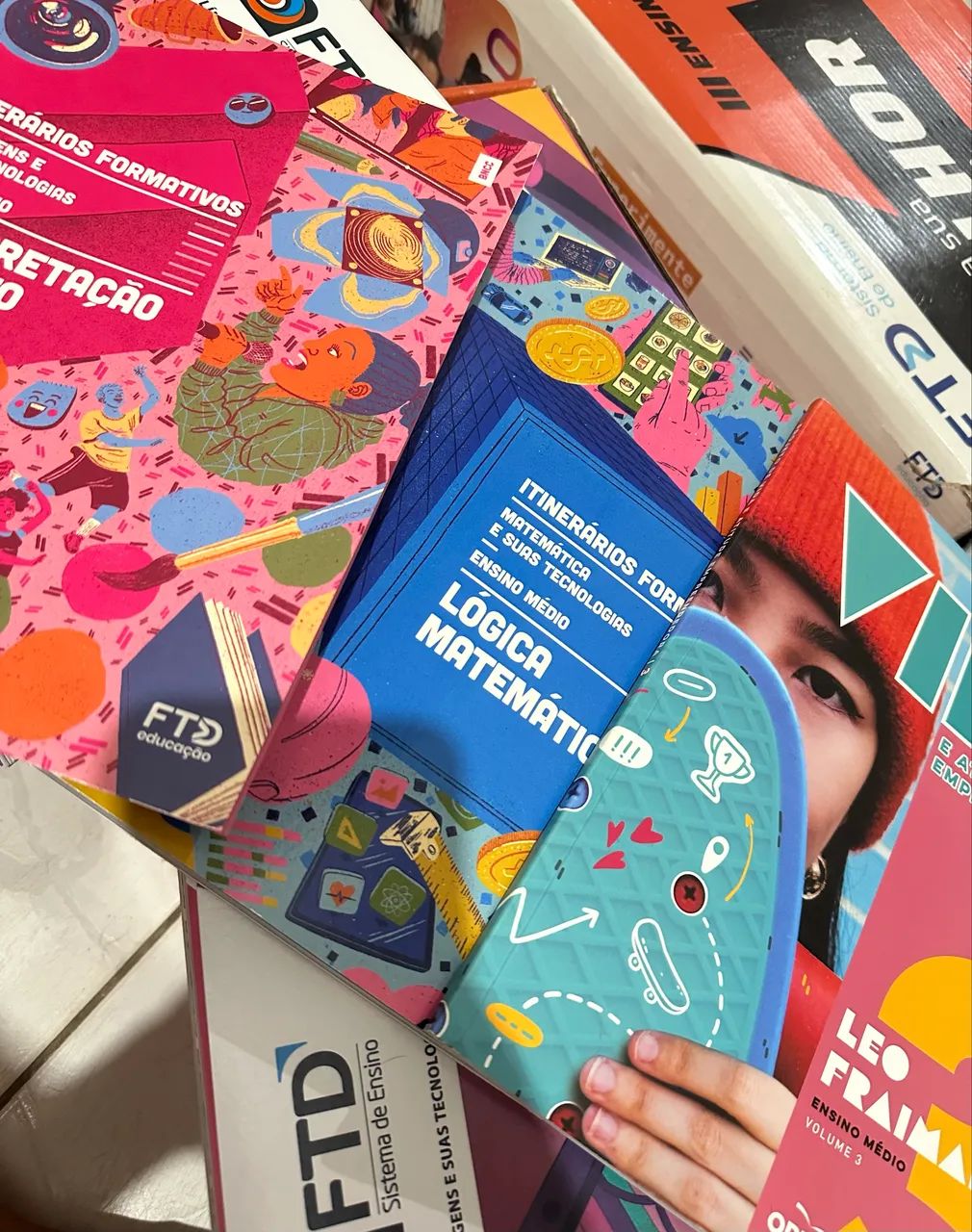 Livros do 3º ano Médio completo da editora FTD.