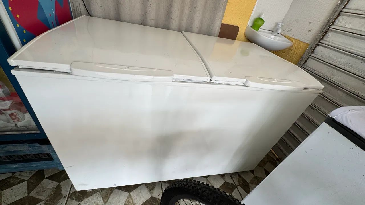 Freezer Electrolux 385L 