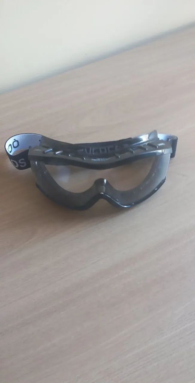 Óculos de proteção!