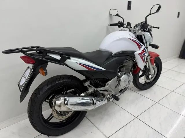 HONDA CB 300R 2012 - Foto 3