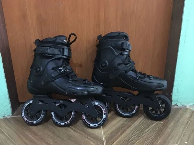 Patins em linha profissional65049942835714124