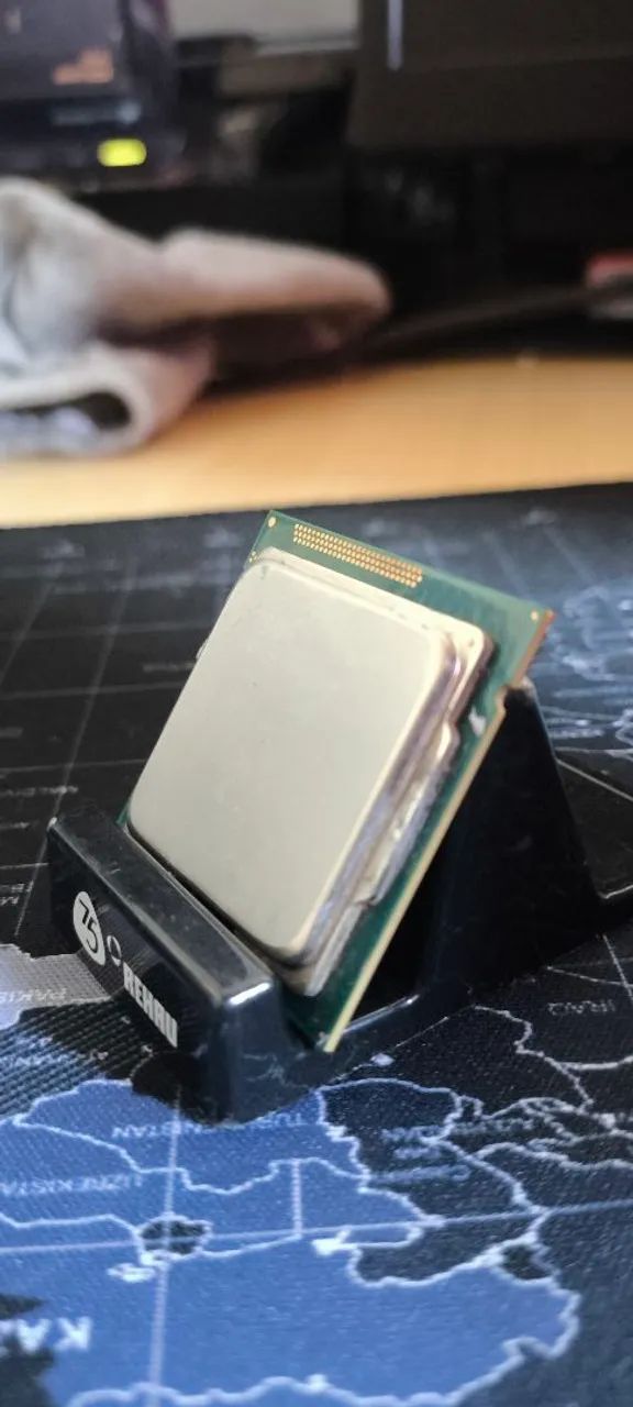 Processador i5 3330 barato pra hoje 