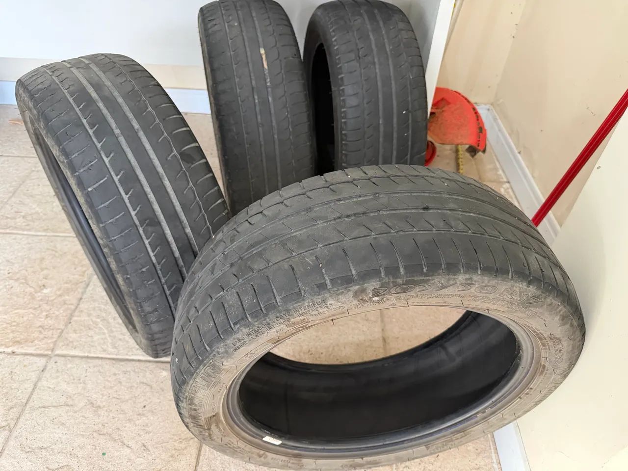 Jogo Pneu Michelin 205/70 R17 RunFlat original Ecosport - Peças