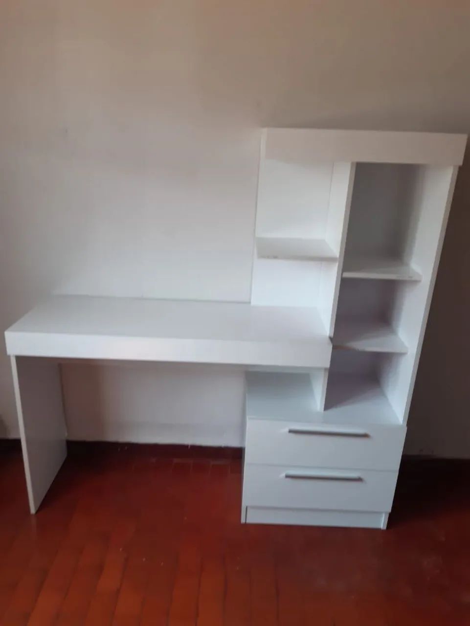 Escrivaninha com nicho ,entrega e monta