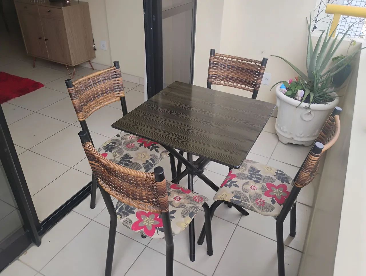 Mesa 4 lugares65566199881091122