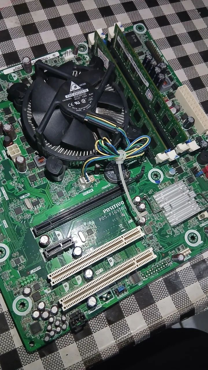 Kit placa mãe funcionando 100% - Foto 2