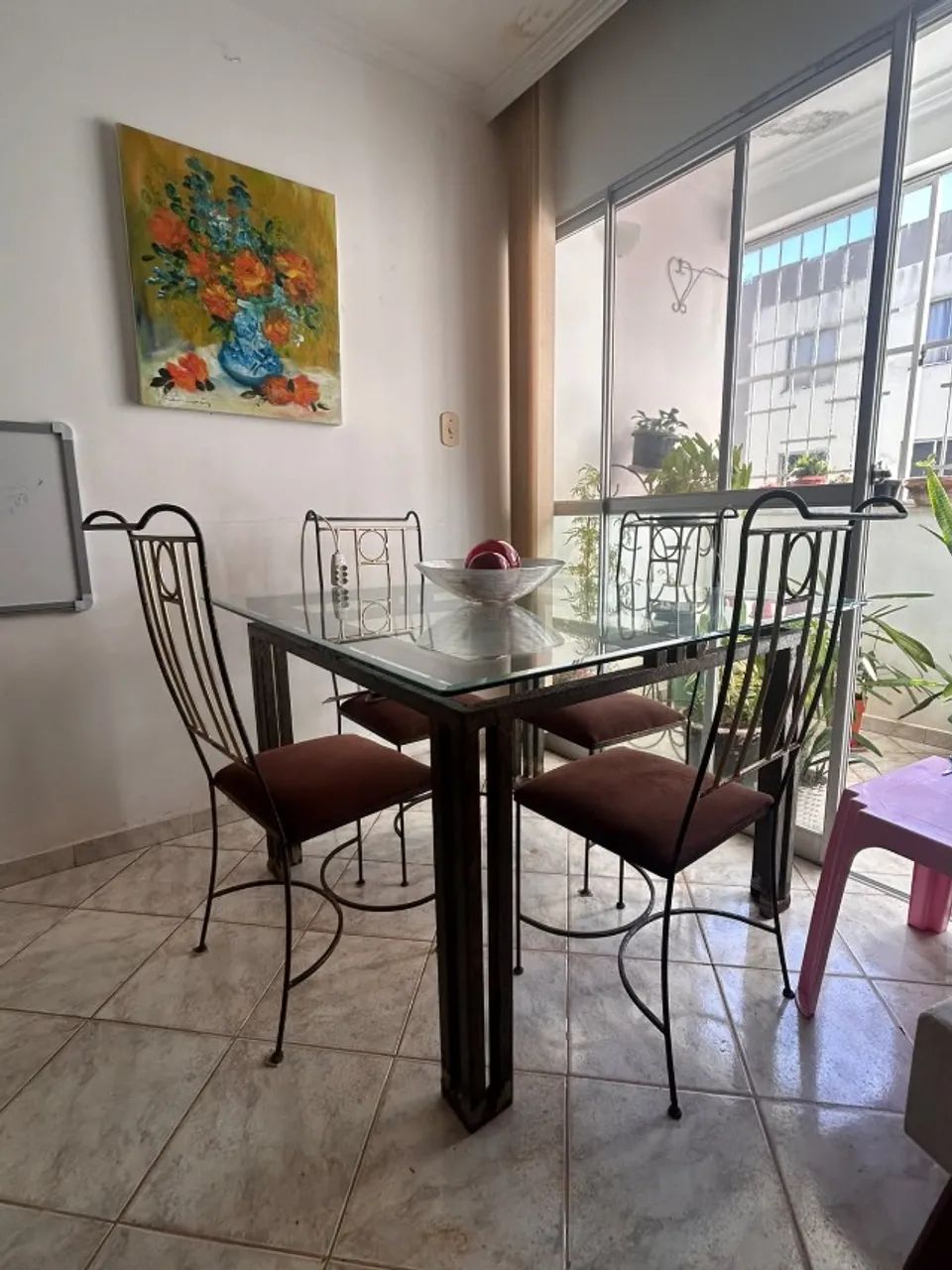 Conjunto Completo de Móveis em Ferro e Tampo de Vidro - Foto 3