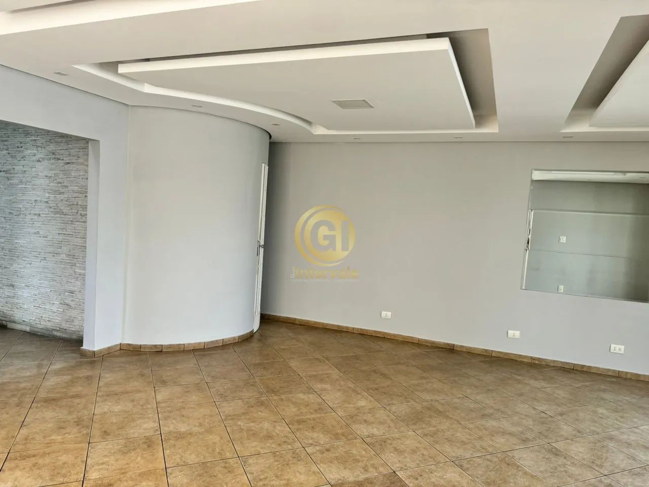 Sobrado Comercial para Locação - Centro de Jacareí: 3 Quartos, 1 Suíte, 2 Vagas de Garagem - Foto 3